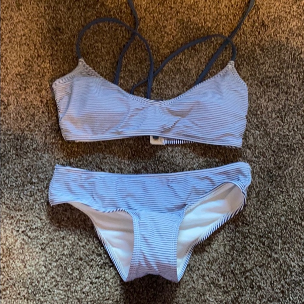stripped swim suit bikini